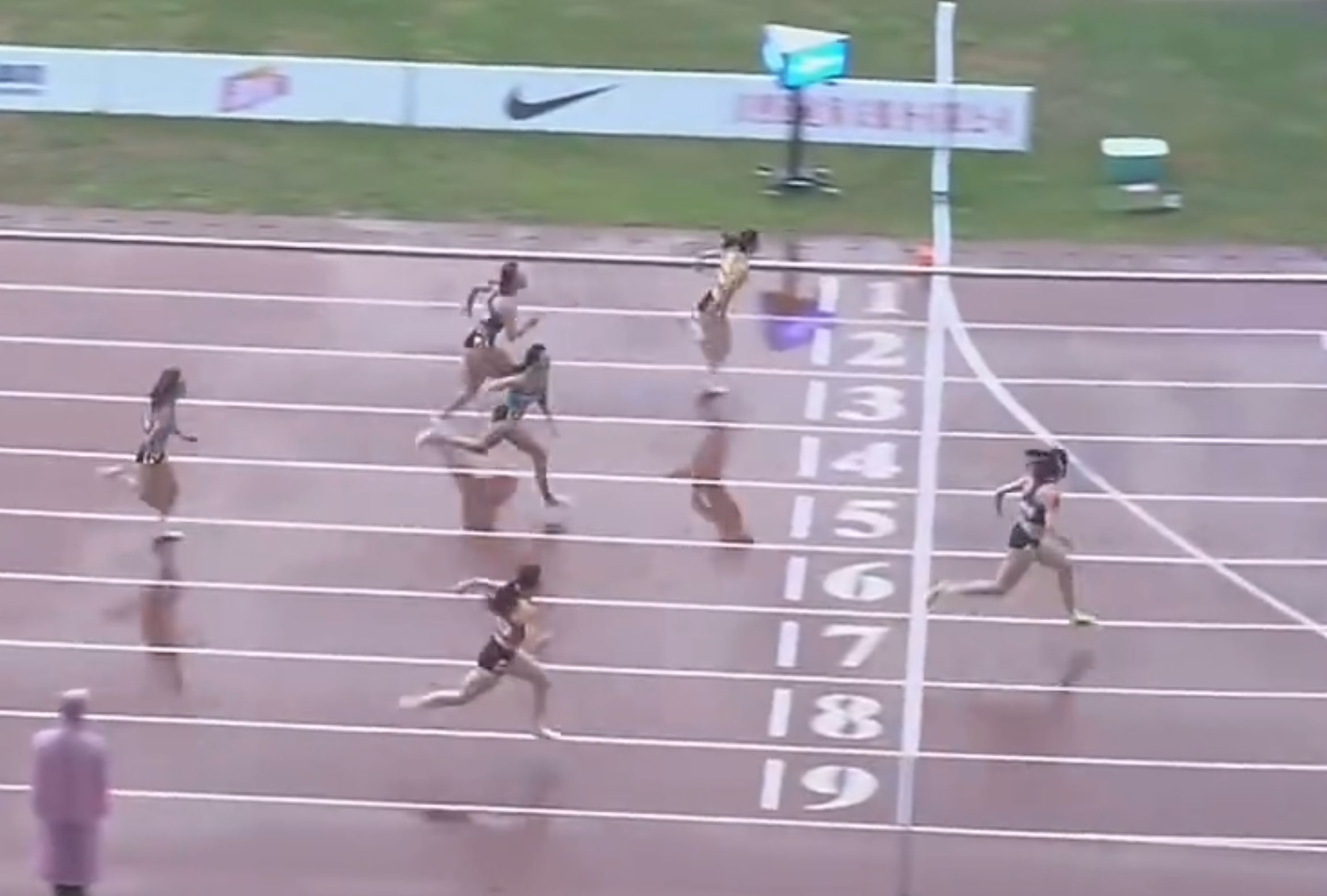 比赛开始后 比赛开始后