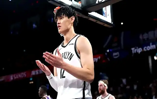 cn, 而威少的坚, 燃烧着对篮