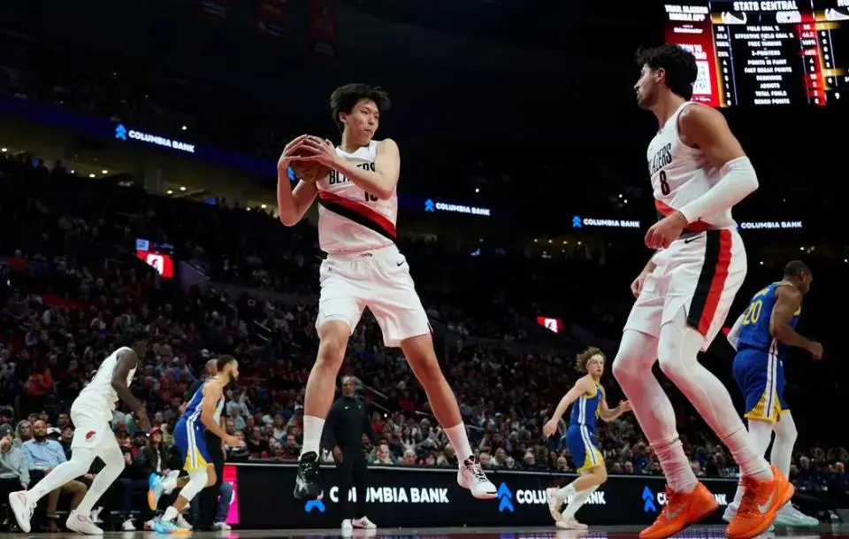 我跟杨瀚森, 杨瀚森更好, 学了左右手